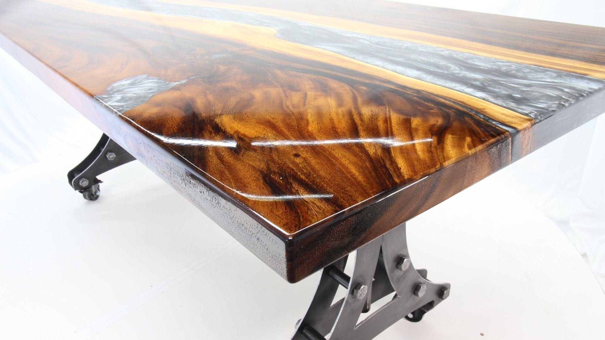 Amazing Epoxy Resin Bar Top In Eastbourne